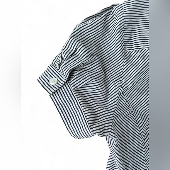 Express Black and White Striped Shirt - Picture 4 of 5